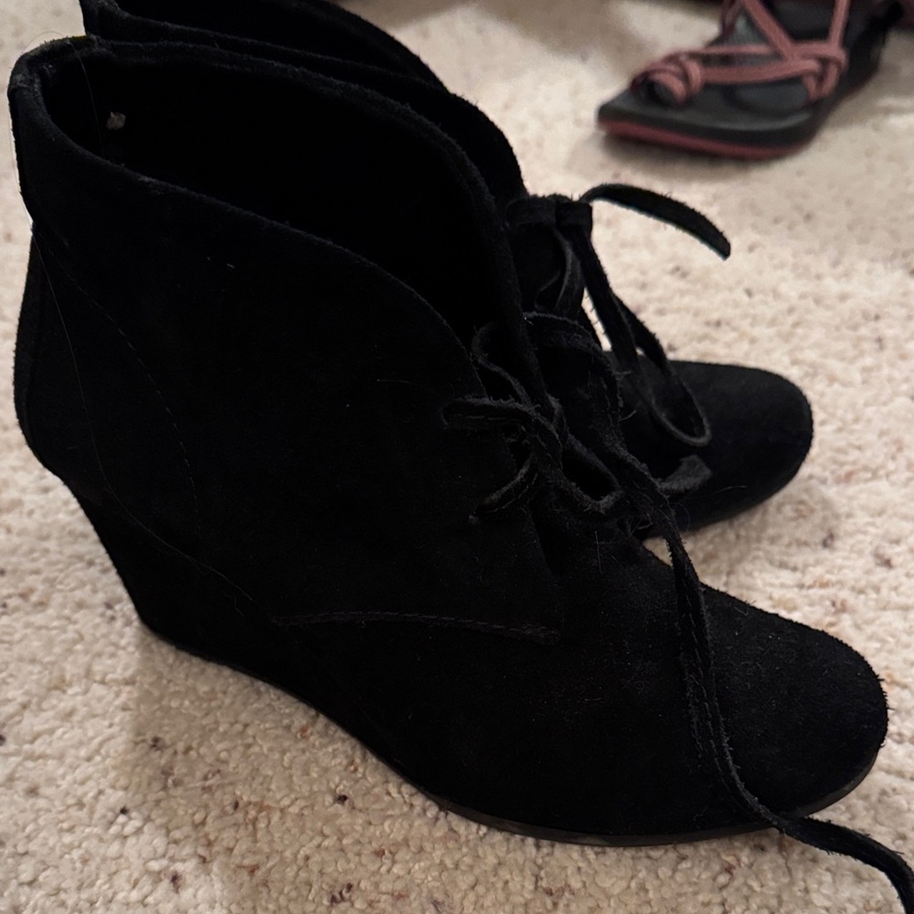 Gianni Bini Black Suede Wedge Boots